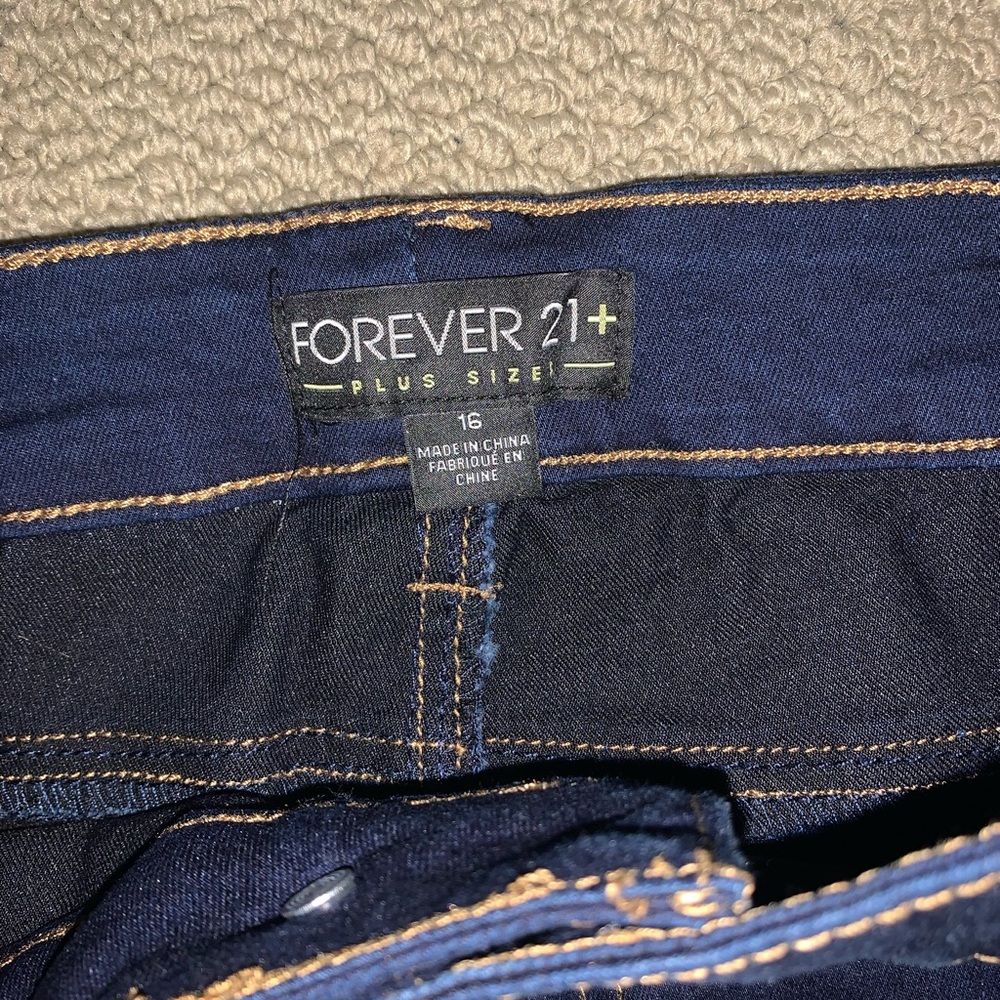 BNWT forever 21 womens jeans. Plus 16